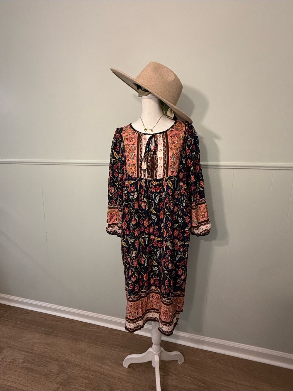 Bohemian Floral Midi Dress in Black and Rust size XL - Picture 2 of 3